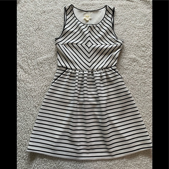 Maeve anthropologie black and white striped dress - Picture 6 of 9